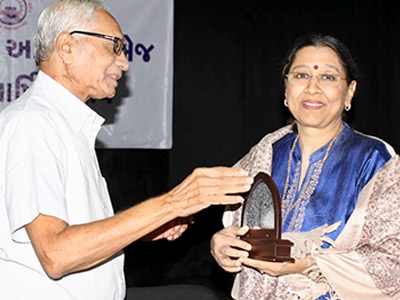 Mala Gaurav award by Shri H K Arts College - 2018